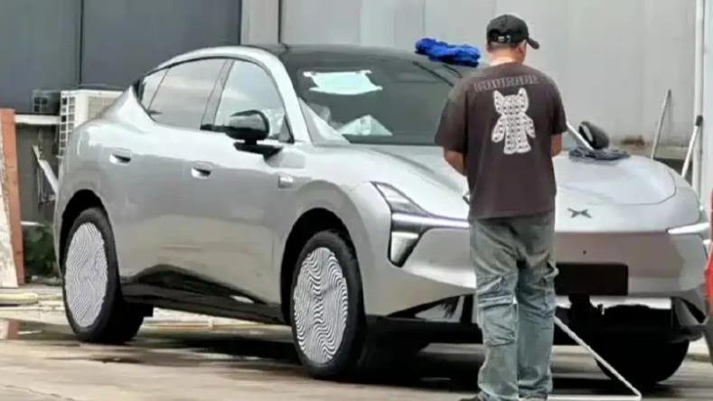 定价15万？ 小鹏MONA D02无伪装谍照曝光 年内上市