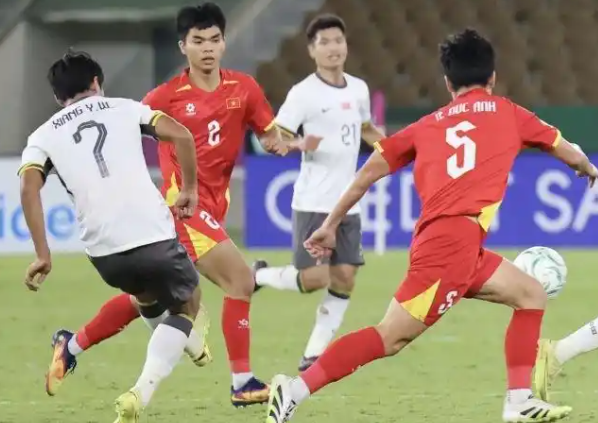 北京时间3月25日19：35，中国U23迎来西安邀请赛的第一场比赛，对手是泰国U