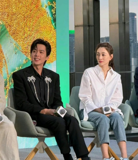 李小冉生图，真的太牛了！ 她的状态应该是同龄女艺人里最顶的吧！