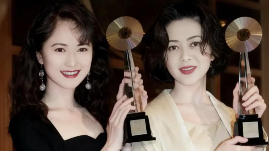 戈伟如才是合影杀手吧，和一众大美女同框她就没输过