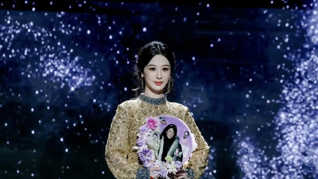 杨紫微博之夜闪耀全场，《生命树》白菊一角再掀热议