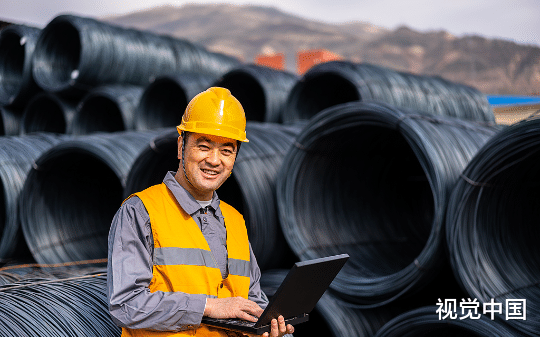 劳改砖厂负责人包庇犯人、私开菜园遭严查，他托付给我的绝密本子，差点将我害死…