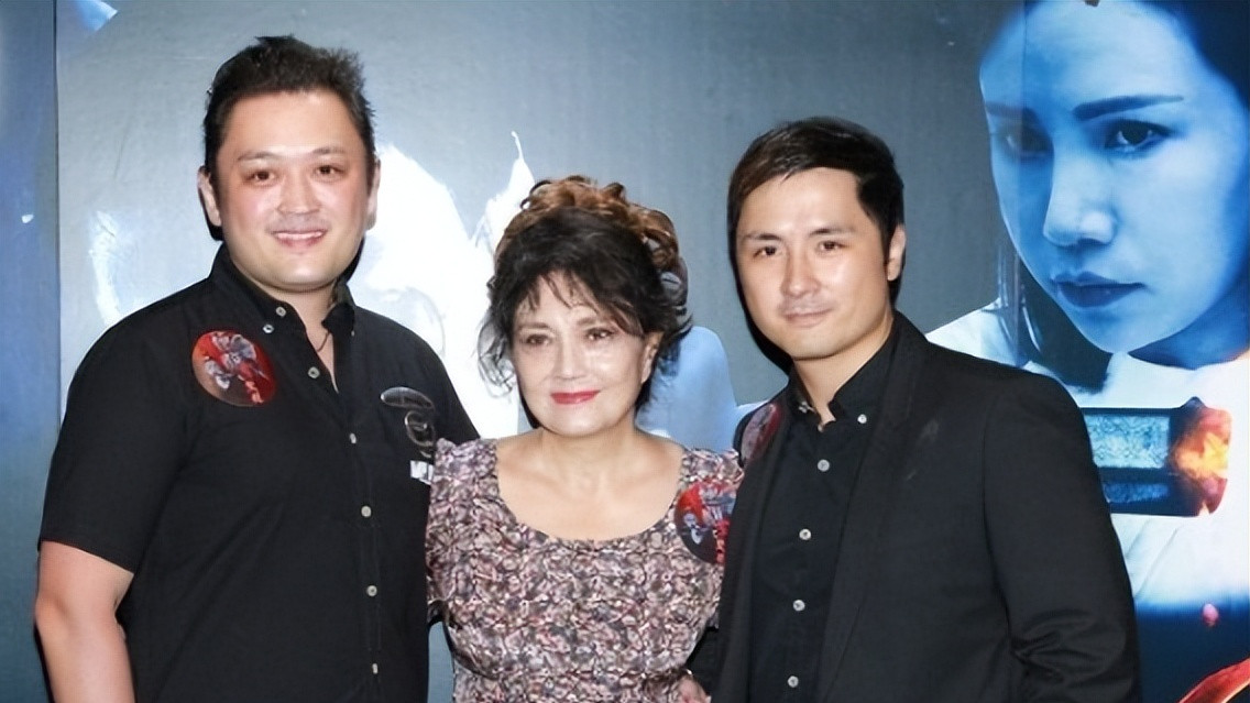 演员施明去世后不安宁，曝被长子软禁恐吓：去就打死你，前夫发声揭内幕