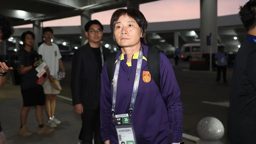 中国女足摆脱心理压力，迎战朝鲜队