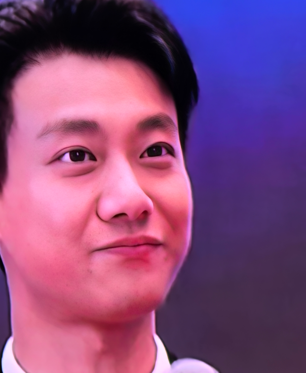 央八的《我的山与海》隐藏最深的原来是高翔
平时看他风尘仆仆的，像一个忙碌的打工人