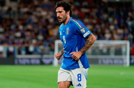 世界杯欧洲区预选赛，意大利 2-0 北爱尔兰晋级附加赛决赛，下一场将在客场面对由