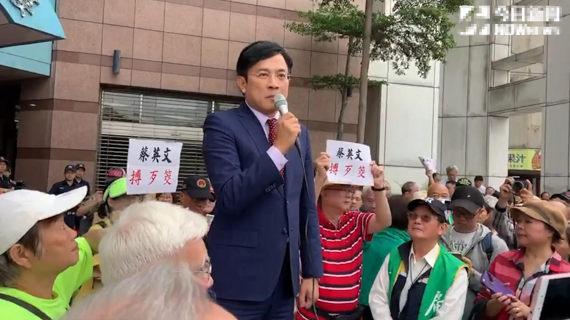 彭文正这小子，算是有点良心