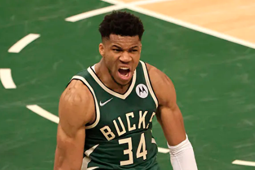 明日NBA常规赛，雄鹿将在主场对阵篮网。
据美记Marc Stein报道，雄鹿宣