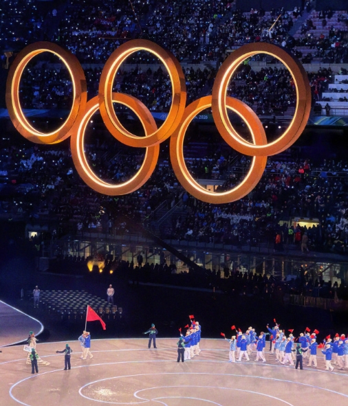 2月7日，2026年冬奥会开幕式落下大幕，短道之王、冬奥会四金得主王濛 发文：终