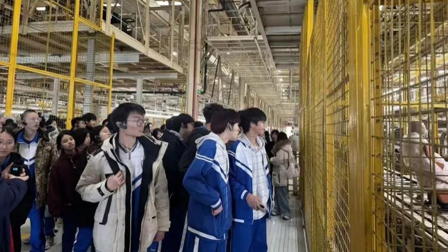 生涯家规划平台丨双轨探科技 实践悟成长——北京交通大学附属中学分校职业体验课程