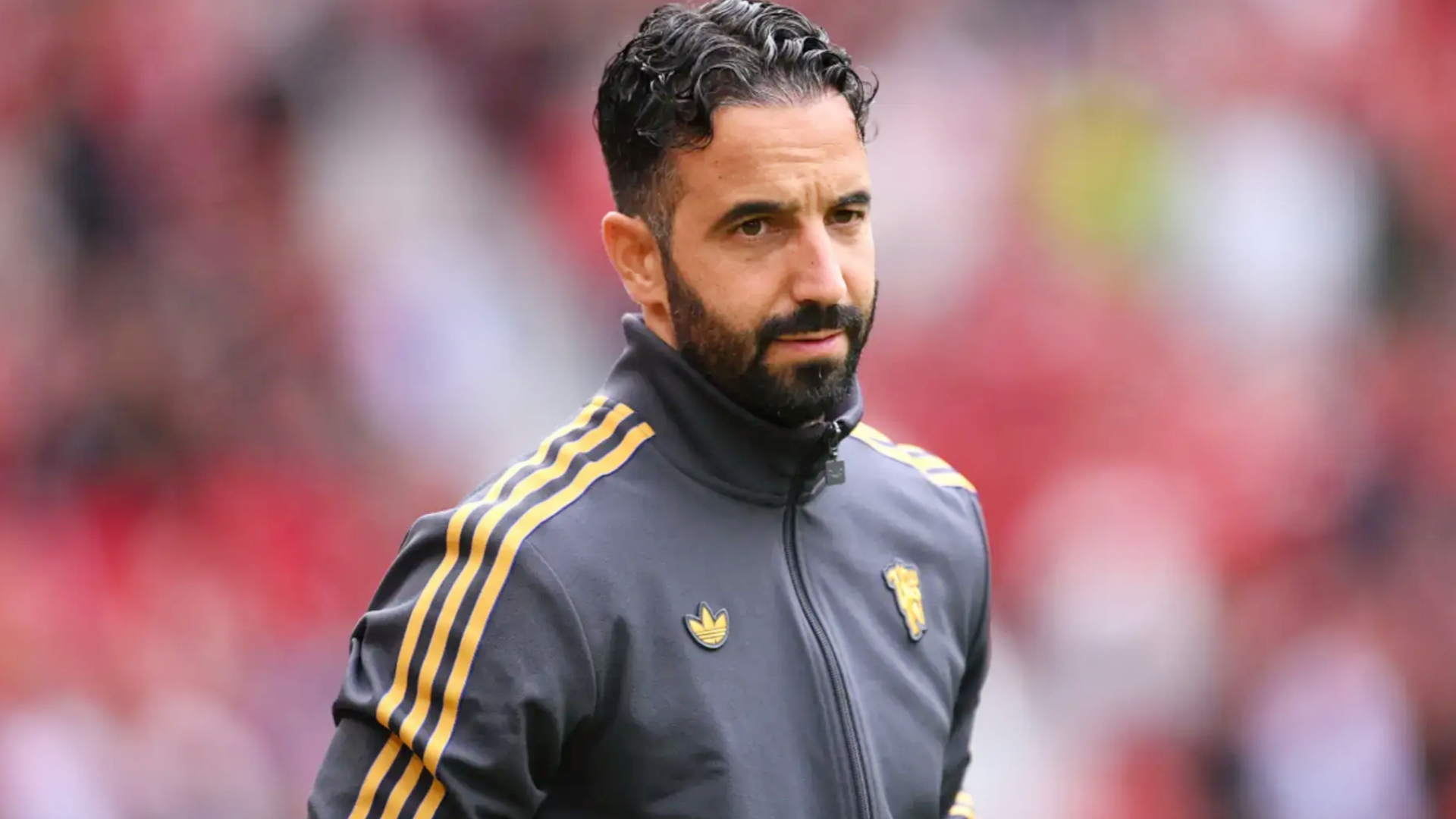 据巴西媒体报道，瓦斯科达伽马有意邀请前曼联主帅阿莫林执教。
瓦斯科达伽马愿意提供