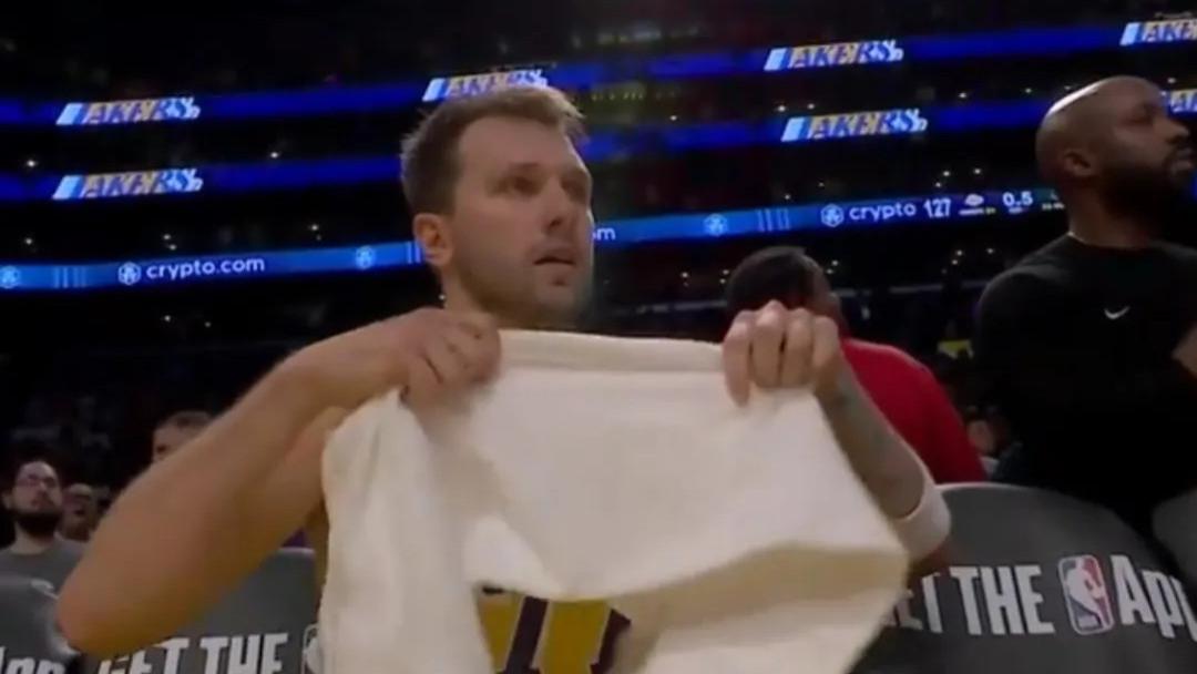 第3了！西部第3了！你还真别说，湖人真是强队！人家真三巨