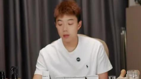 4比2！孙颖莎又赢了蒯曼！前男乒国手尹航讲解获胜的原因：有三点