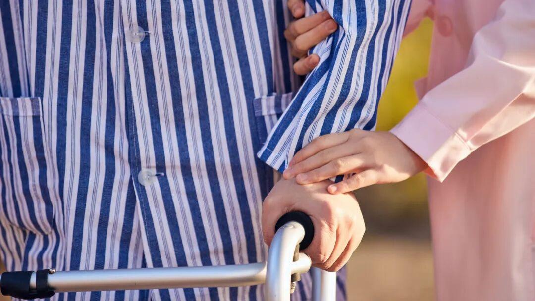 癌症是慢性病，≠死亡！