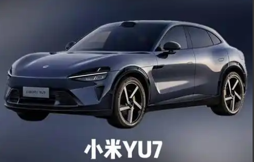 虽然我无法直接展示图片或视频，但可以用文字帮你“云看车”，把小米SU7和YU7的