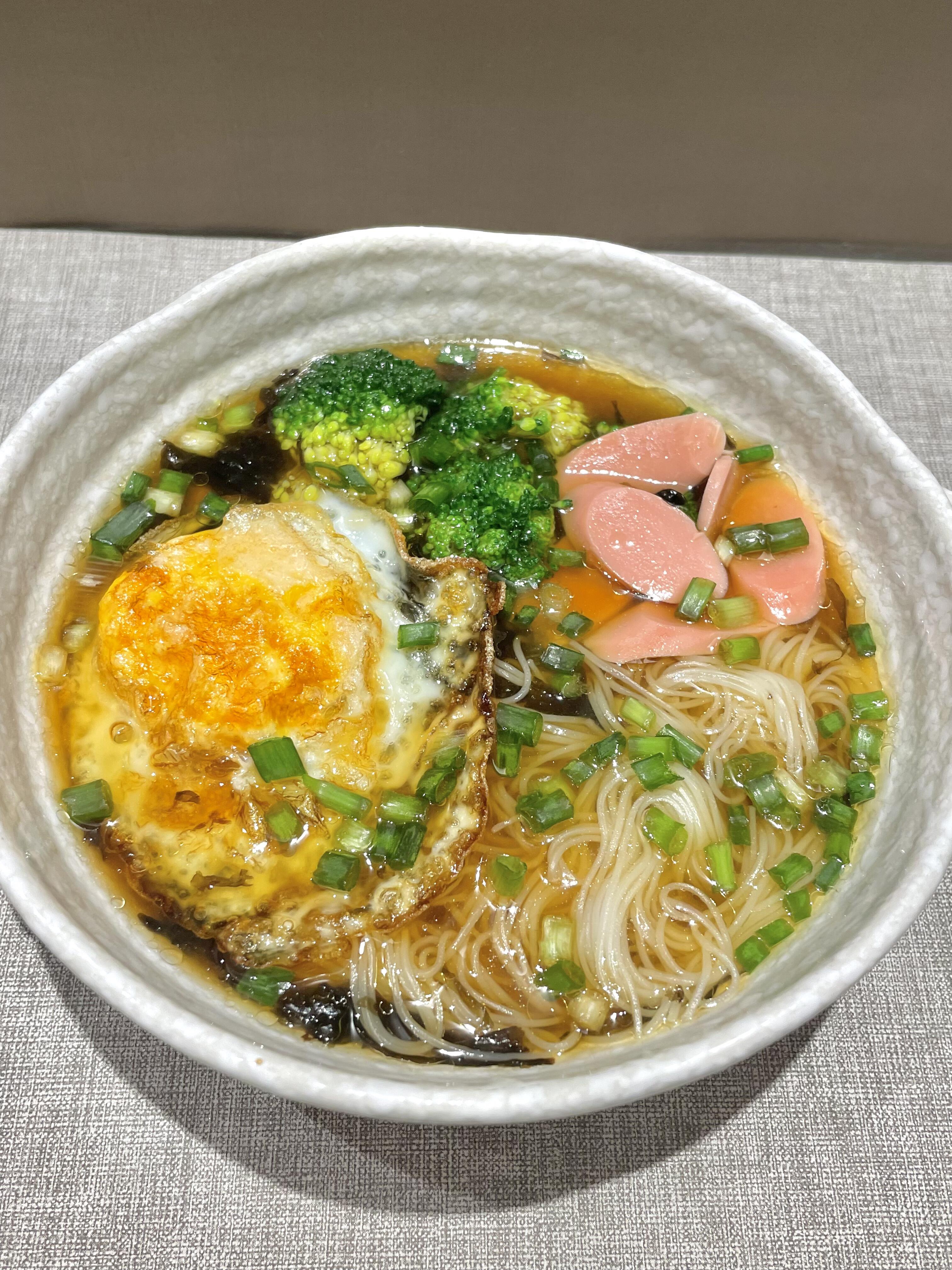 这碗清汤面连汤都能喝光，几分钟搞定早餐，暖到心巴😭
家人们！早餐不知道吃啥的，