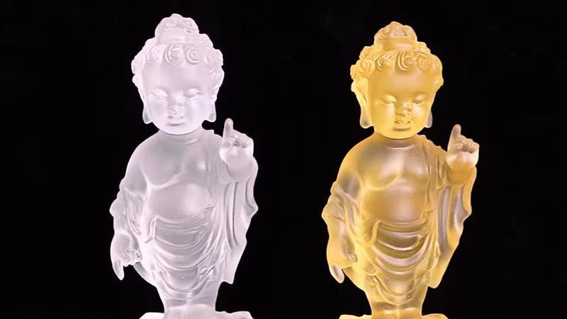 探秘古法琉璃太子佛摆件：传统工艺与信仰的交融