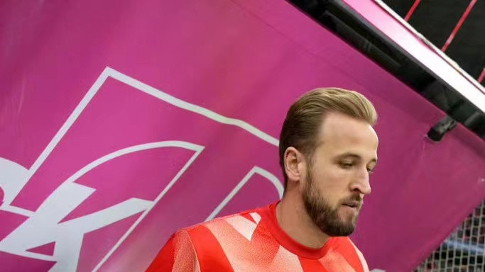 恩异军突起！横扫10月最佳球员，拜仁