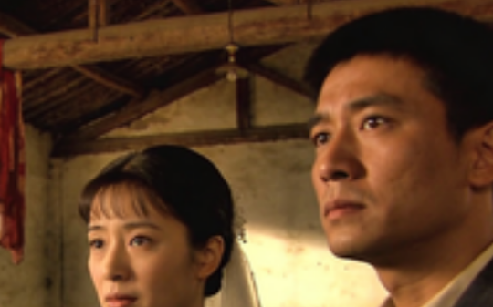 83年我娶了机床厂没人要的女劳改犯，被开除后住废弃仓库，十二年后，竟有一辆劳斯莱斯来接我们回京…