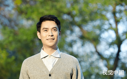 48 岁家破人亡含恨死，前世被抢功背锅潦倒一生，这次重新回到98年，我专治南溪县官场老油条