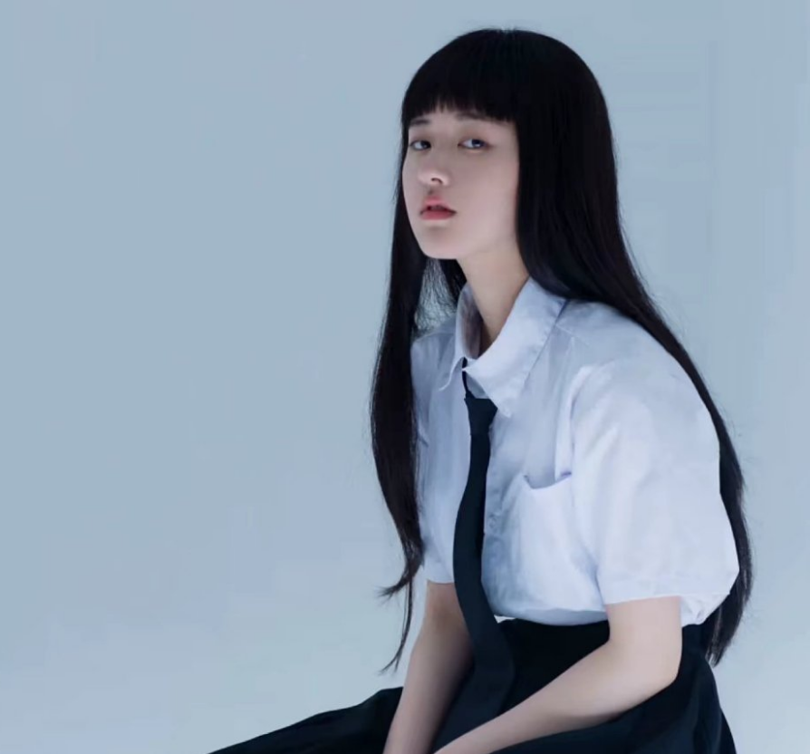 赵露思的五官组合在一起，就是让人赏心悦目