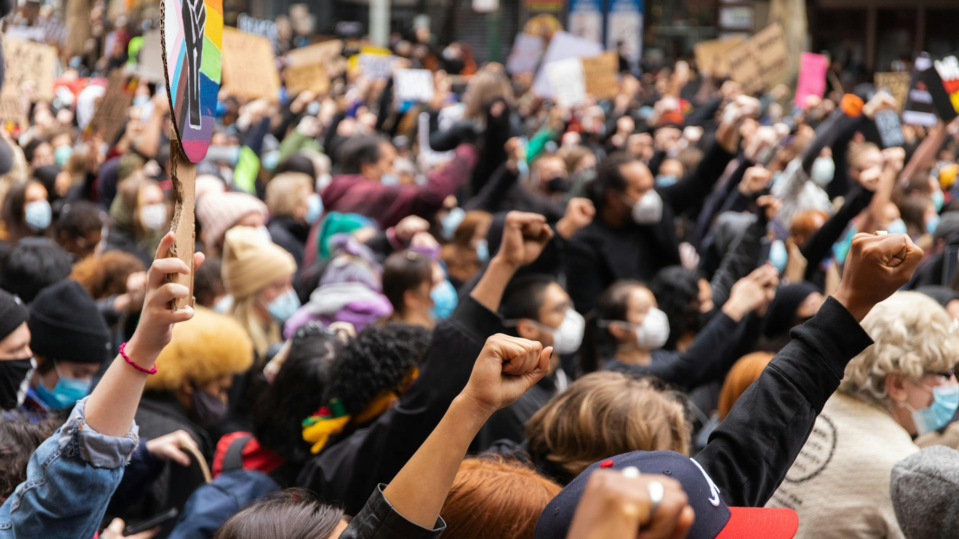 为什么比起乌克兰，伊朗把美日整破防了，还能掐住全世界的脖子