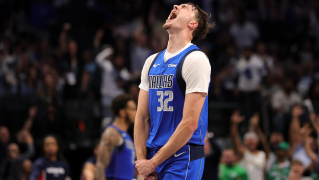 弗拉格和塔图姆控运现在谁好？
感觉经过控卫磨练，弗拉格已经很少出现失误爆炸的局了