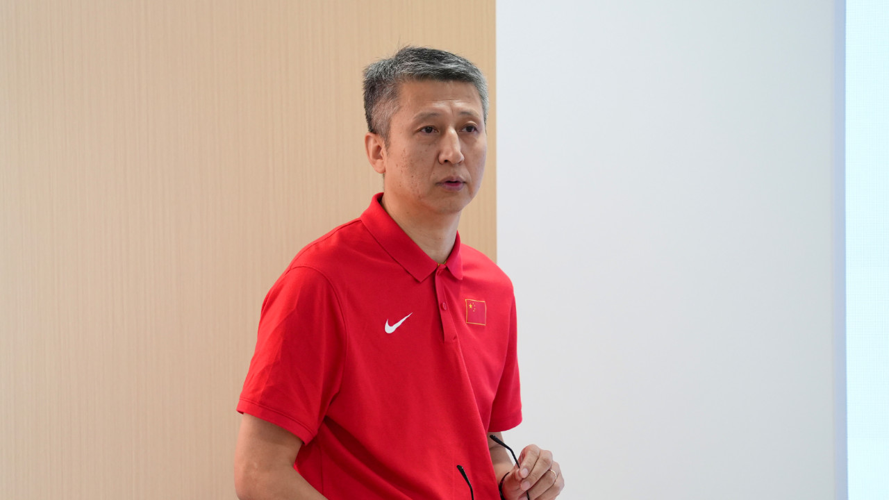 绝境之下，还面对强敌日本男篮，中国男篮向左走还是向右走？