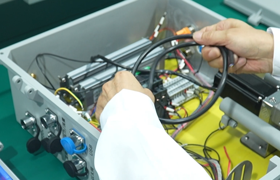 火电汽轮机润滑油传感器的精度控制与校准