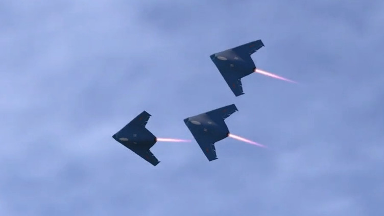 歼-20战机超过300架，还不算啥，真正让美国头疼的在后面