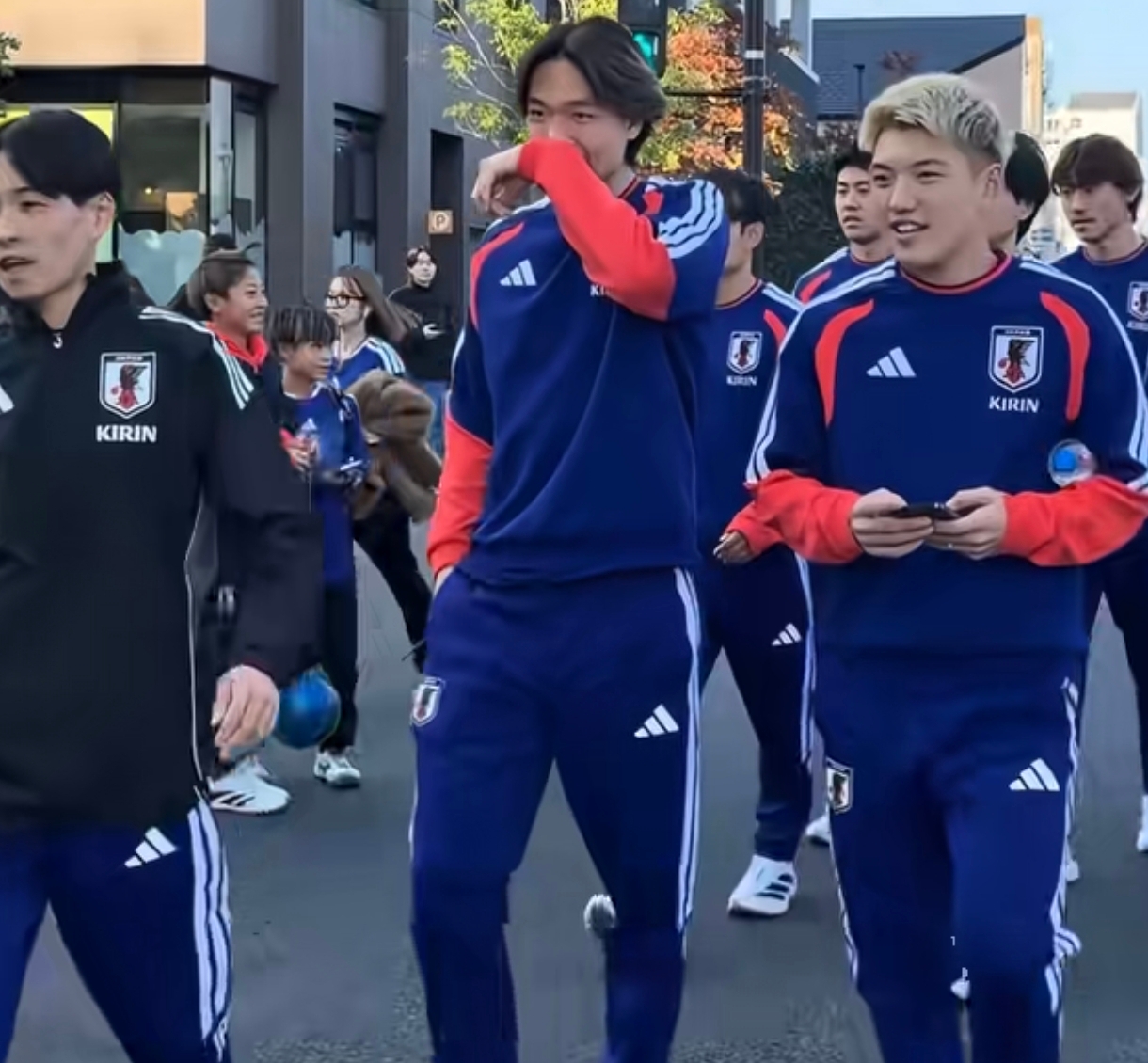 意外！日本4-0突尼斯，赛后突尼斯主帅这样评价日本队:

“不得不说，本场比赛，