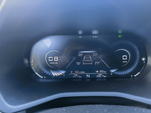 保养后跑了3500公里，其中大多数都是省道国道和高速 ，所以目前表显油耗还是挺低