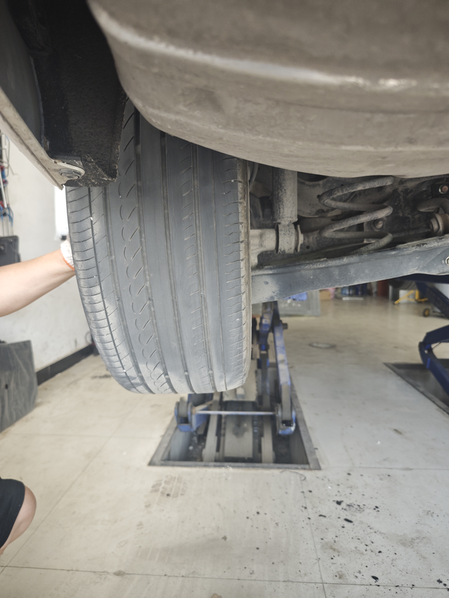 2万五千多公里
2条后轮胎内测吃胎，直接报废，各种找借口，轮胎我自己花钱还完新的