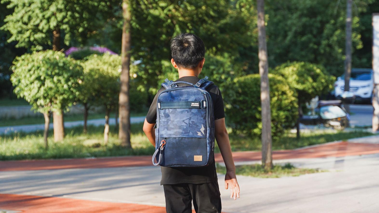 GMT护脊书包Trend Pro系列，能从初中背到高中毕业的护脊书包