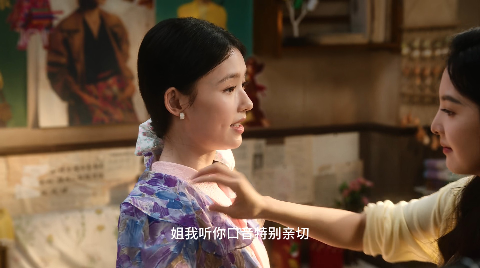 一个湖州人，说温州话亲切？
Excuse me？
北方编剧不懂浙江方言，能理解。