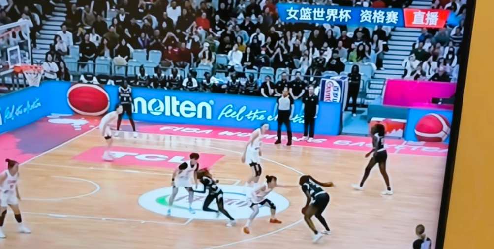 86-76赢南苏丹，女篮力克南苏丹！
苏群赛后点评一针见血，戳碎看球滤镜

此前