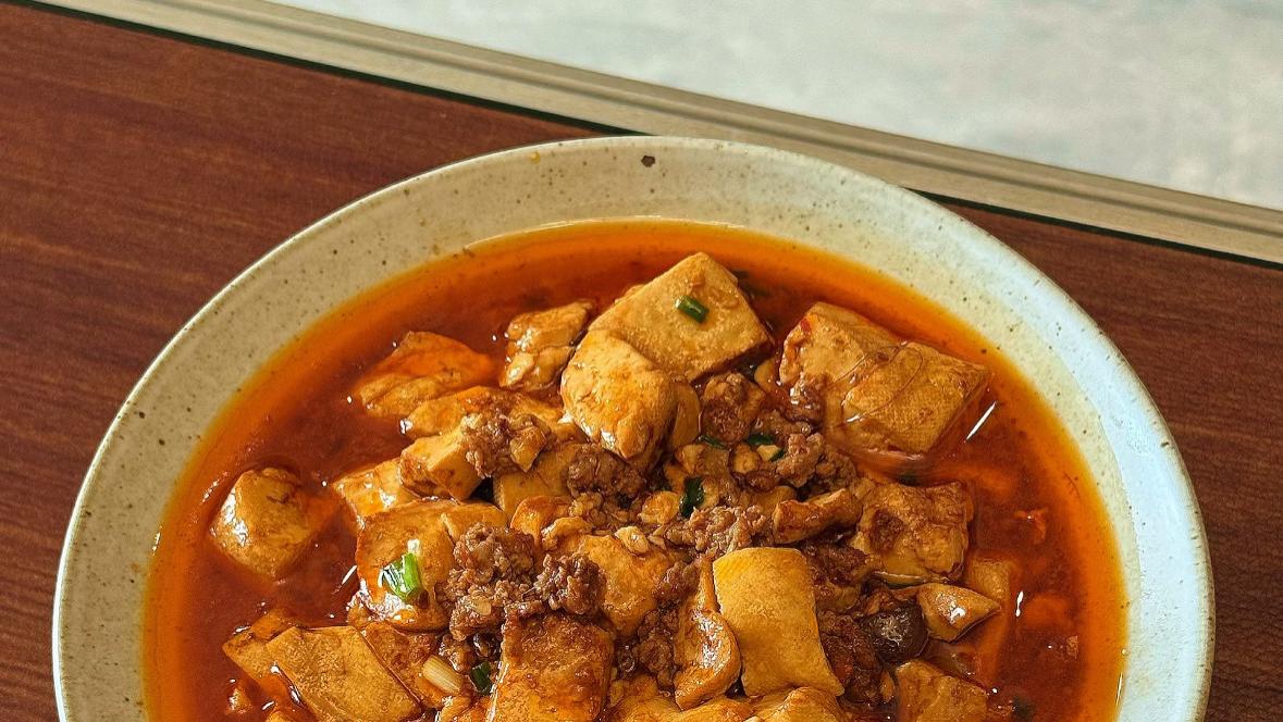 一勺红油暖人心，麻婆肉末豆腐的家常滋味