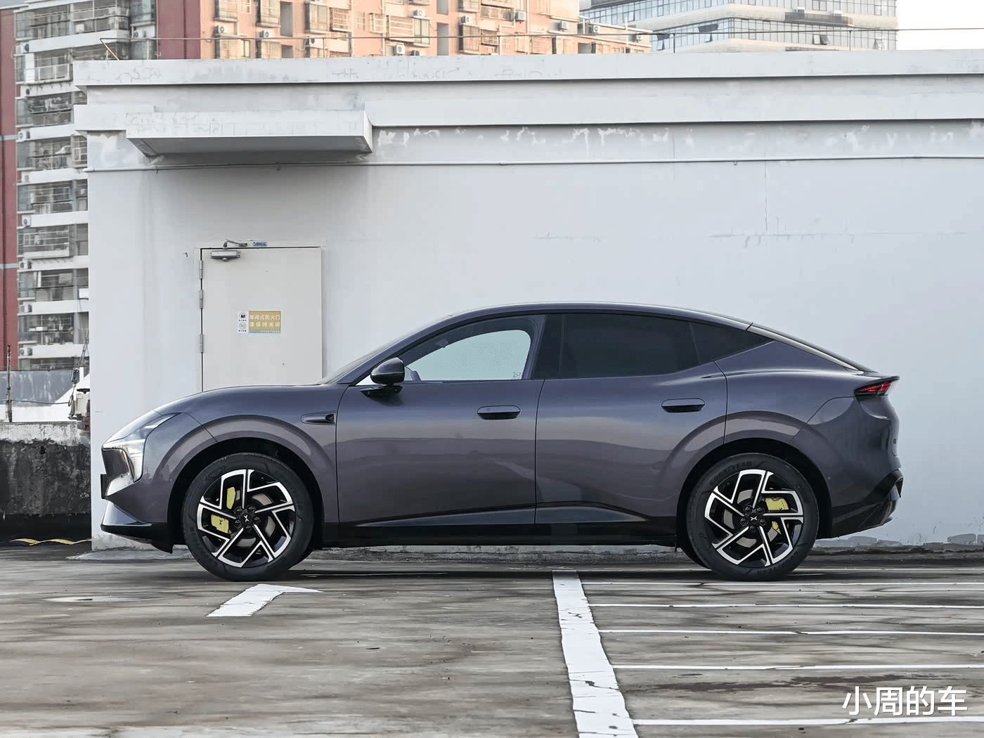 16万预算买纯电SUV，小鹏MONA L03对比方程豹钛3，