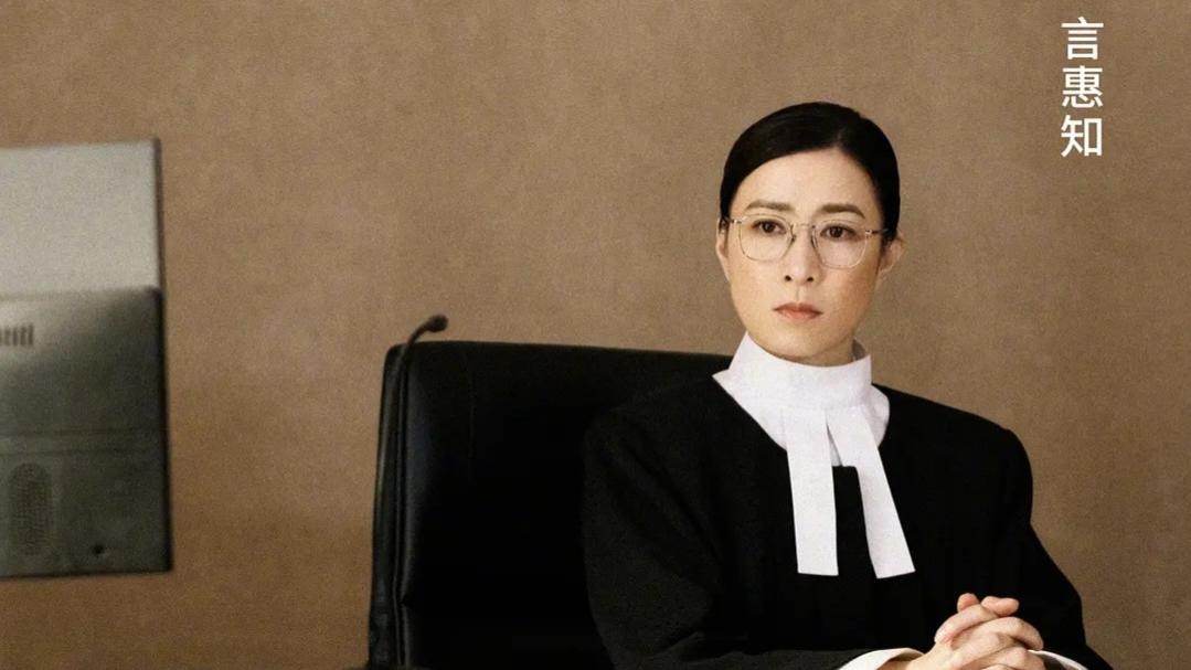 才播4集就让观众入坑，佘诗曼飒爽欢喜哥看哭观众，港剧再出黑马