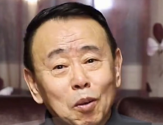 老演员潘长江在自己的社交平台上对网友说了这么一段话
不要在恶意中伤老潘了，老潘的