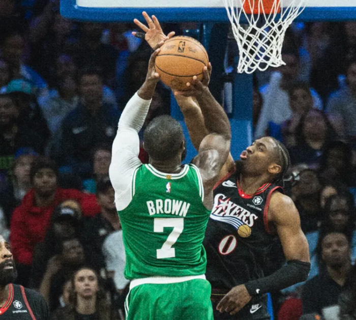 NBA季后赛G3，赛后凯尔特人主帅乔-马祖拉接受了记者采访：“今晚所有登场的球员