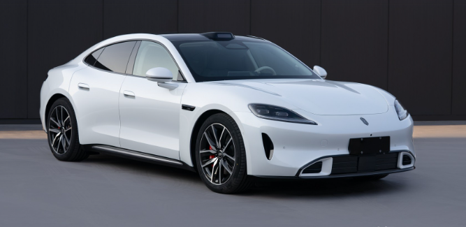 工信部第405批新车来了！

比亚迪 海豹08 DM-P 插电式混合动力轿车
看