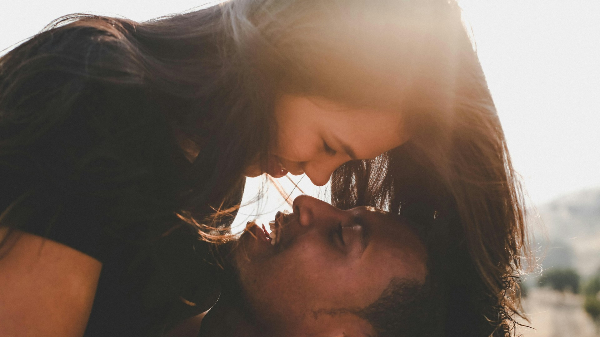 拒绝亲密冷暴力：别让‘工作太累’成为毁掉婚姻的借口