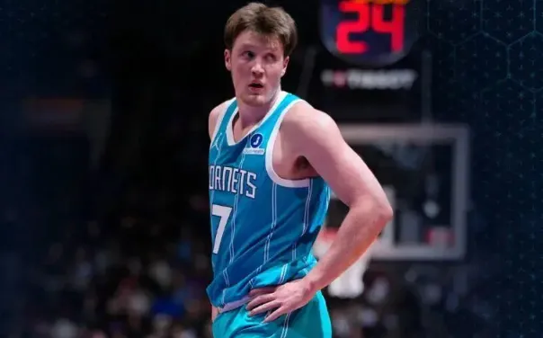 NBA常规赛黄蜂主场对阵太阳的比赛已经结束。全场战罢，黄蜂以127-107战胜太