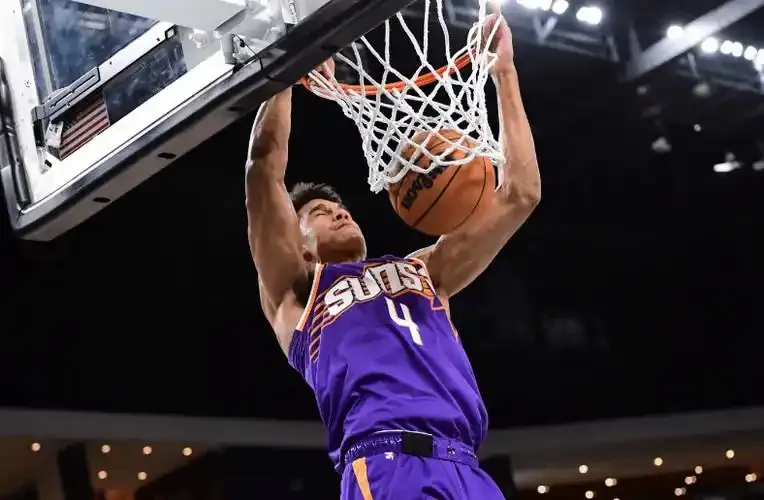 伤员们陆续回归，常规赛最后10场的一些想法

1:战绩方面一切随缘，除非狼队出现