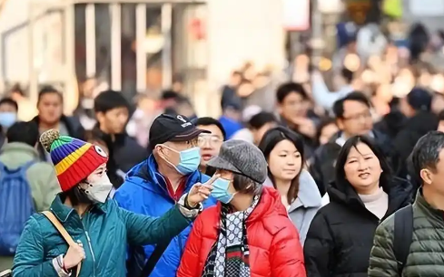 一旦国家启动一级战备，老百姓记住这条！保命的关键不在抢购物资，而在于乖乖听国家安排，不要添乱…