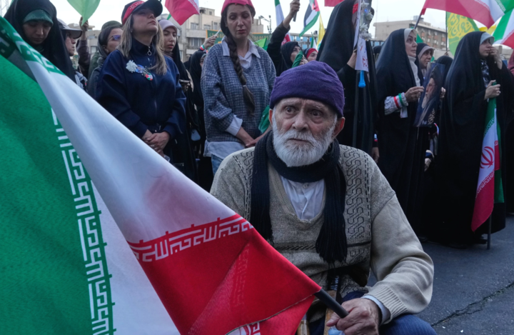 经济压力加剧！伊朗里亚尔汇率跌至历史新低