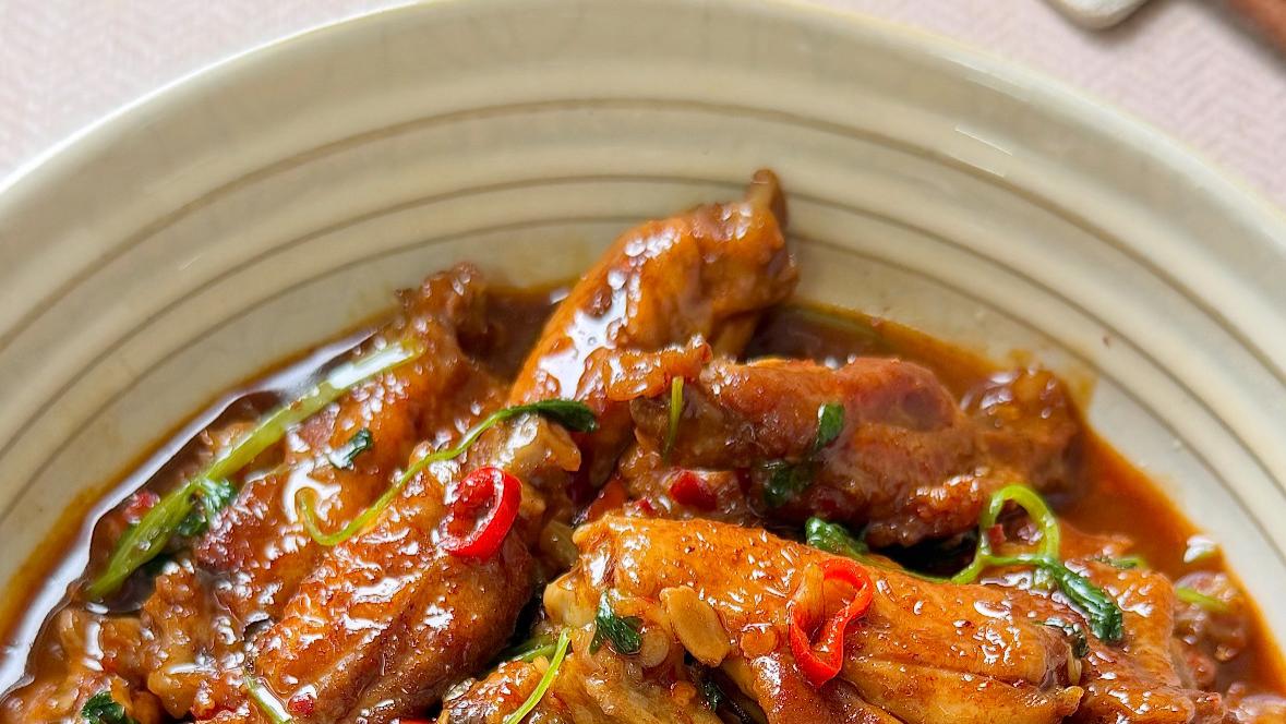 江西辣鸡翅，一锅啤酒炖出火辣鲜香