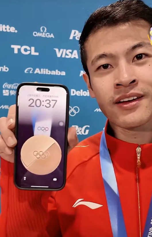 从北京冬奥的遗憾，到米兰冬奥的突破，宁忠岩坦言：这4年是沉淀。四年间沉心打磨技术