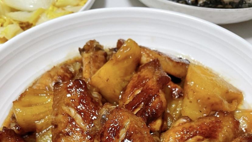 菠萝鸡翅：酸甜开胃的黄金搭档，新手也能轻松驾驭的家常美味